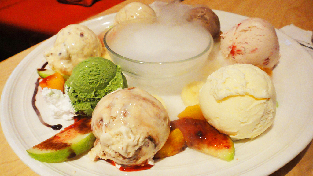 シンガポールのハーゲンダッツ〜SEVENTH HEAVEN